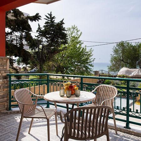 Castaway Suites - Studios Christos Лименария Екстериор снимка