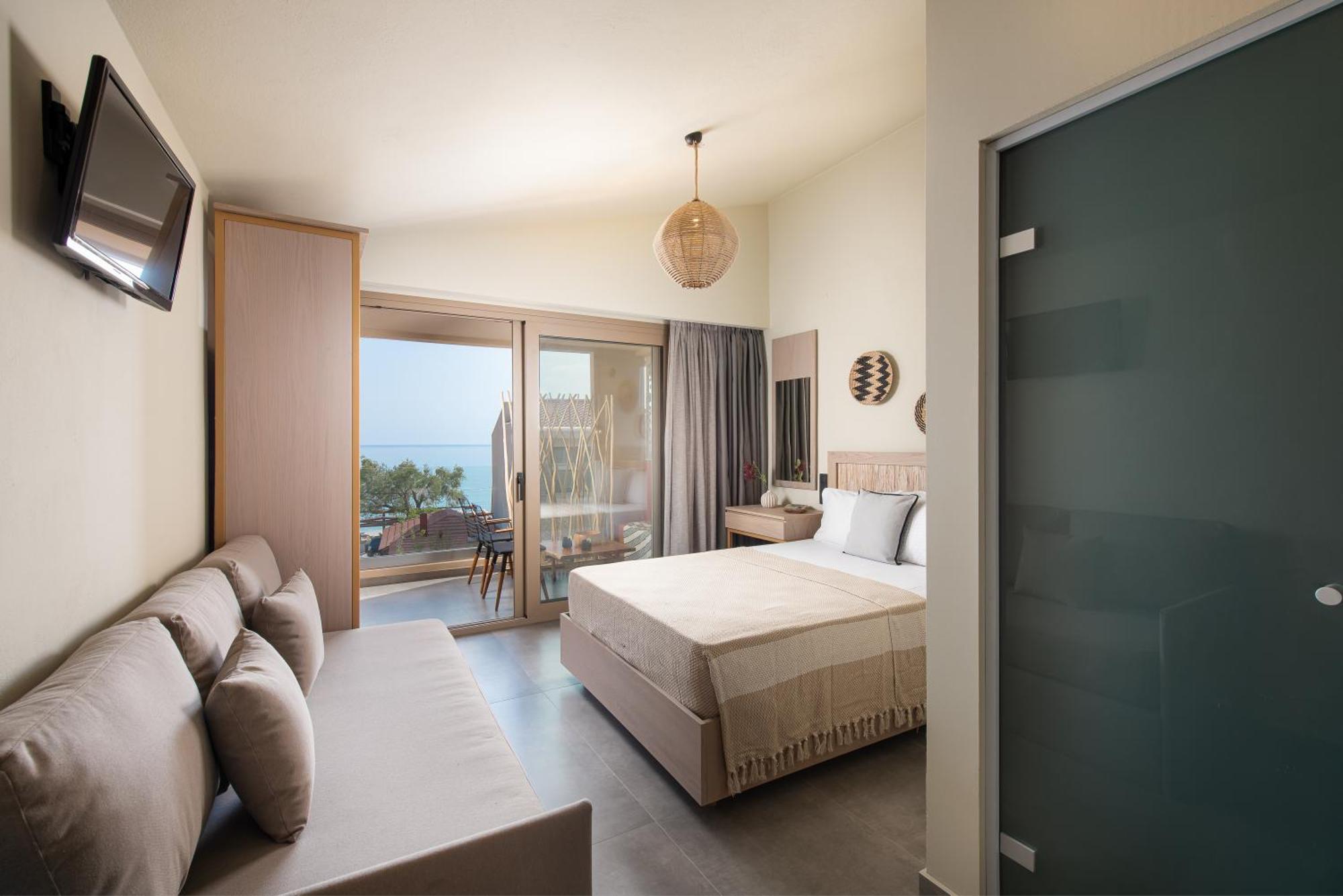 Castaway Suites - Studios Christos Лименария Екстериор снимка