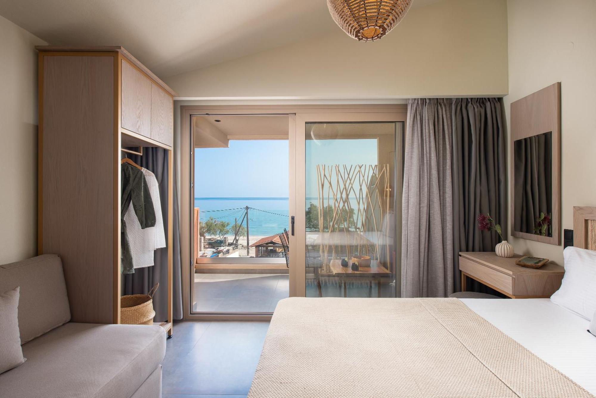Castaway Suites - Studios Christos Лименария Екстериор снимка