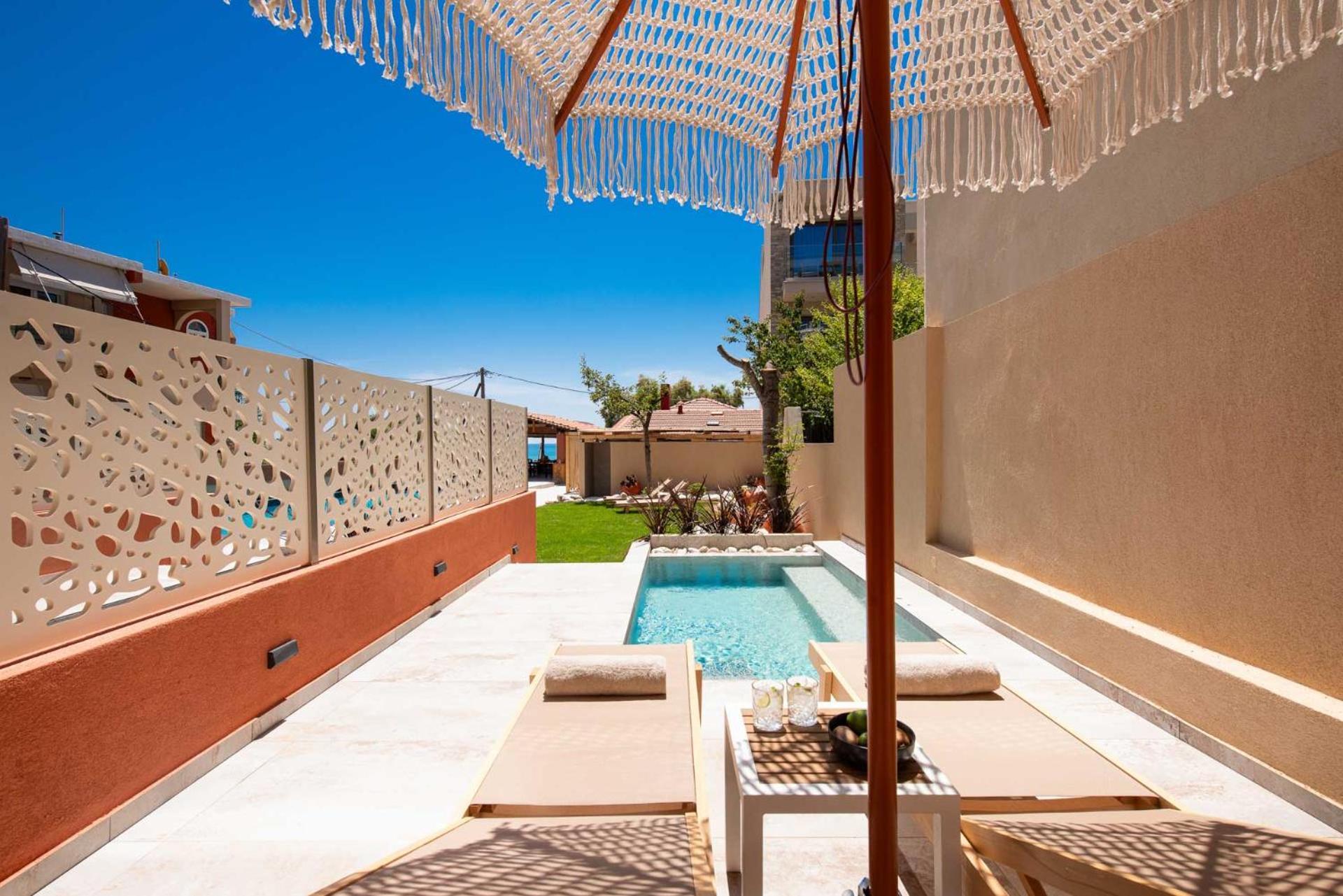Castaway Suites - Studios Christos Лименария Екстериор снимка